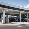 Электромобили как двигатель роста: Как АЗС и магазины вроде Wawa и Sheetz расширяются, несмотря на отказ от бензина