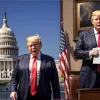 Трамп раскритиковал сенатора Хоули на фоне одобрения законопроекта о запрете торгов акциями конгрессменами