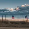 В обход решения суда: мигранта из Венесуэлы депортировали на родину в рамках обмена заключенными