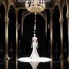 Карди Би с живым вороном на показе Schiaparelli: сюрреализм и эпатаж на Неделе высокой моды в Париже