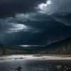 Смертоносные наводнения в Техасе: Связаны ли сокращения синоптиков с гибелью 80 человек?