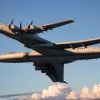 Диспетчеры не предупредили экипаж бомбардировщика B-52 о близлежащем авиалайнере