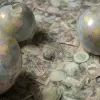 Економіка США скорочується, Україна та США укладають мінеральну угоду
